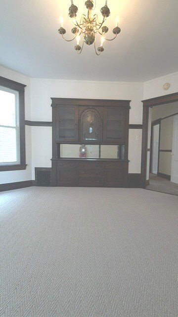 Building Photo - 4511 N Greenview Ave