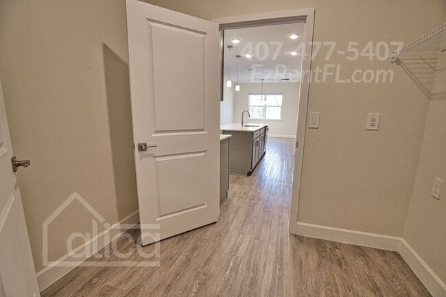 Building Photo - 5186 Jericho Ave