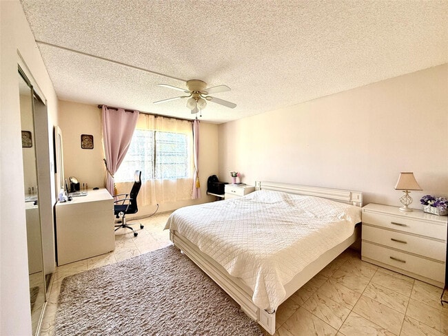 Building Photo - 9440 SW 8th St