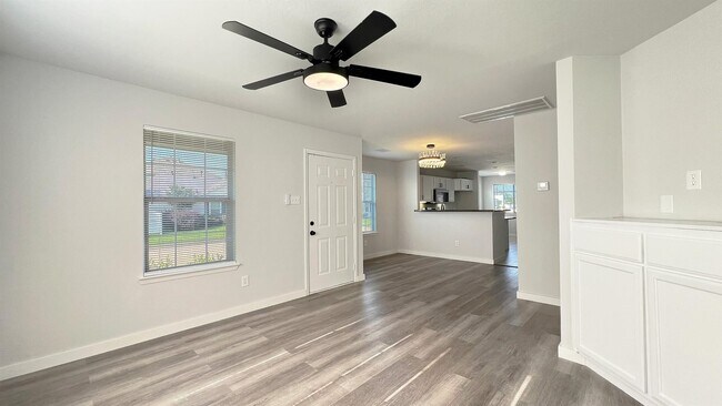 Building Photo - 20917 Patriot Park Ln