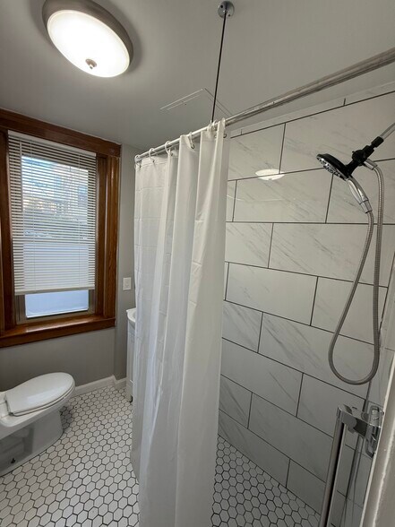 Building Photo - 99 Hancock St