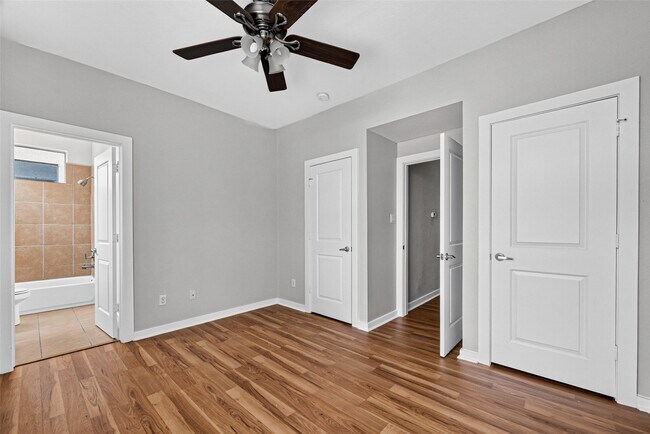 Building Photo - 2352 Sperber Ln