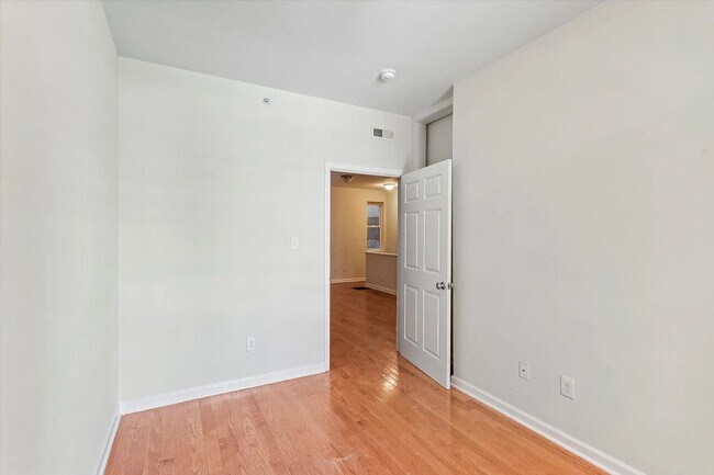 Building Photo - 1519-21 N 16th St