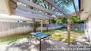 Building Photo - 9023 Luzita Ln