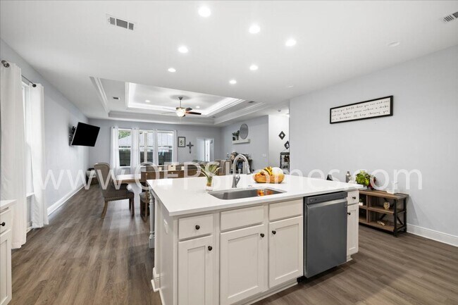 Building Photo - Fort Walton Beach Custom Build Home