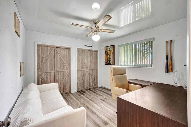 Building Photo - 9980 SW 83rd Ave