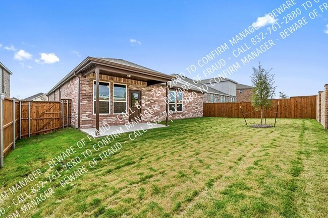 Building Photo - 1008 Marigold St