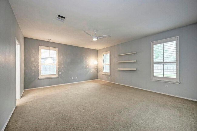 Building Photo - 2119 Howell Mountain Dr