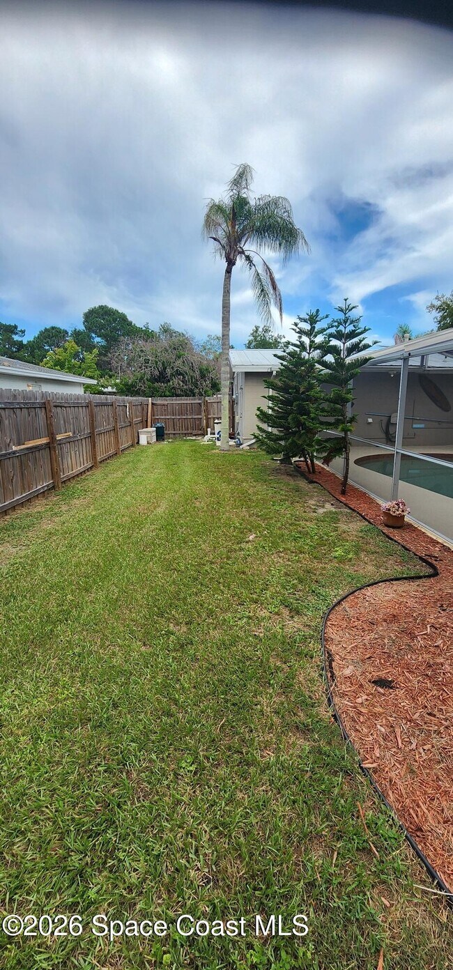 Building Photo - 1795 Bayberry Dr