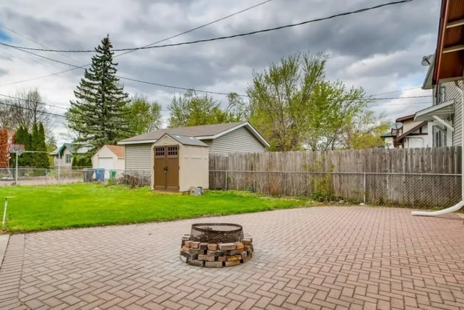 Building Photo - 3935 Fremont Ave N