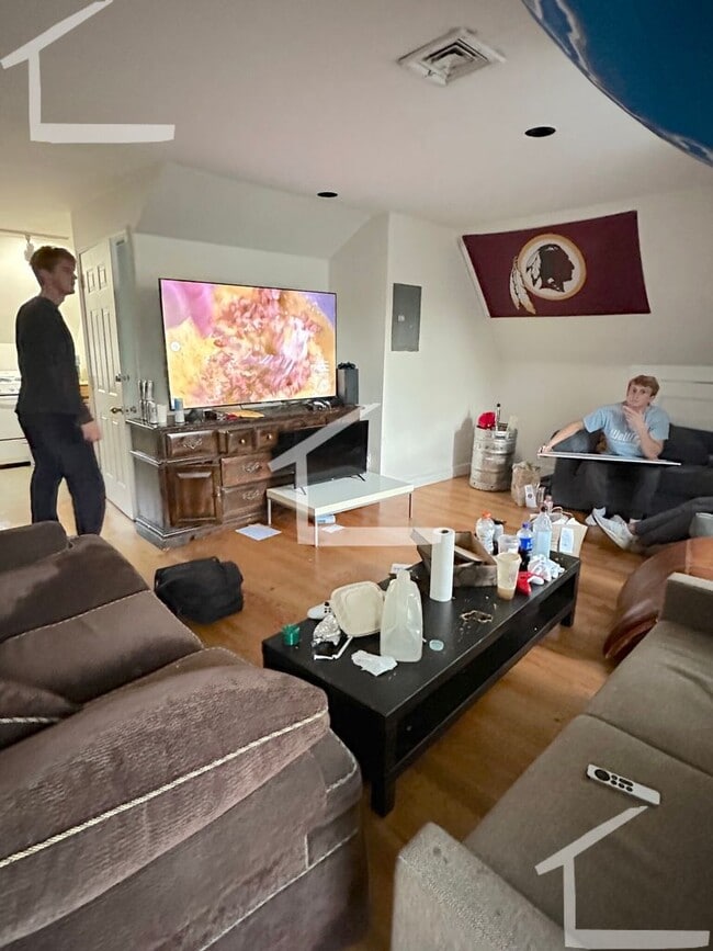 Building Photo - Entire House for Rent, Central heat/AC, Laundry Porch Backyard. Cleveland Circle Area of Brighton...