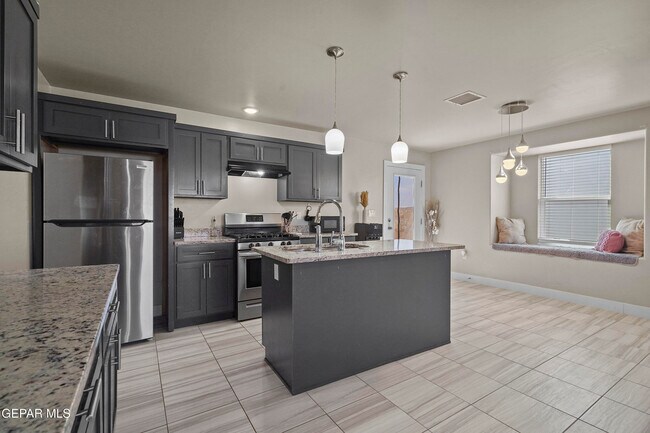 Building Photo - 14724 Mountain Breeze Ave