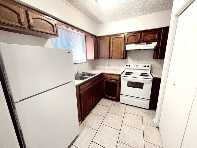 Building Photo - 1657 Starboard Dr