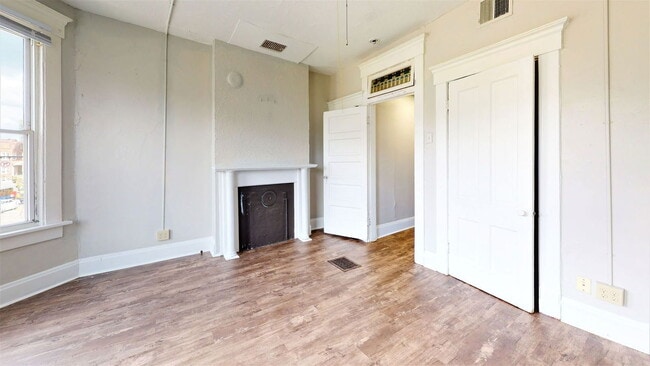 Building Photo - 2357.50 N High St