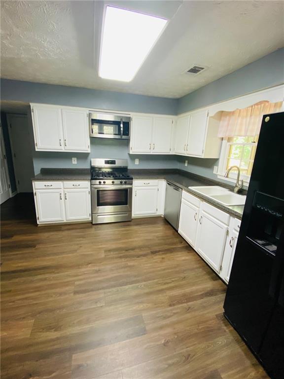 Building Photo - 106 Grayland Pl
