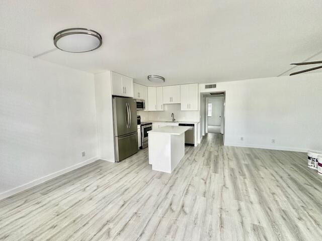 Building Photo - 478 Fanshaw L