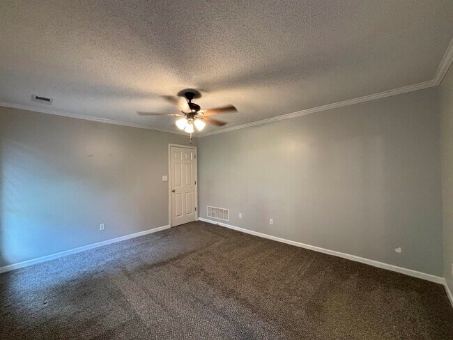 Building Photo - 5491 Milton Ridge Dr