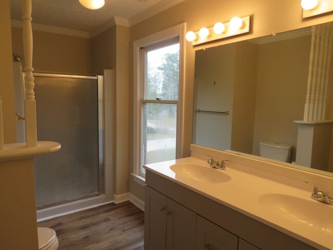 Building Photo - FOUR BEDROOM BRANDYWINE BAY