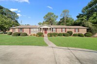 Building Photo - 706 Gentilly Rd