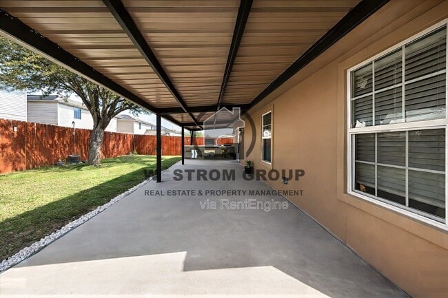 Building Photo - 8732 Polo Dr