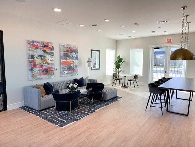 Building Photo - Inspire Homes Bonds Ranch
