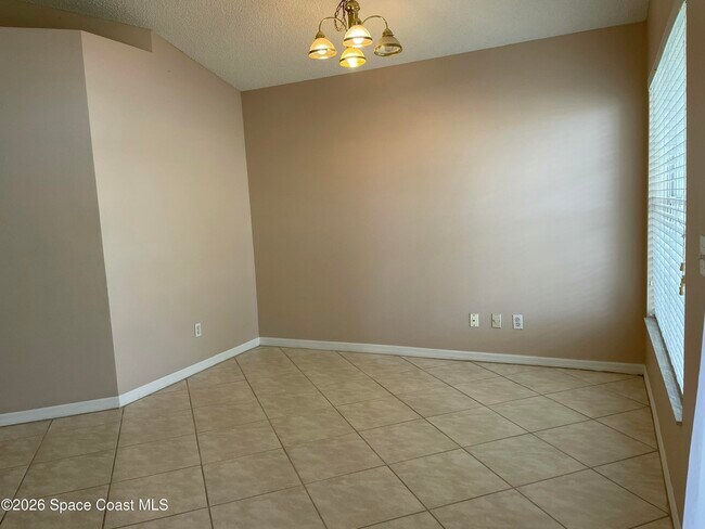 Building Photo - 4521 Decatur Cir