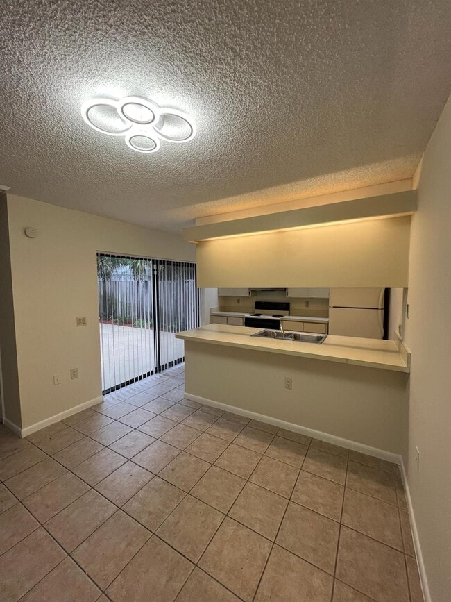 Building Photo - 849 Blue Ridge Cir