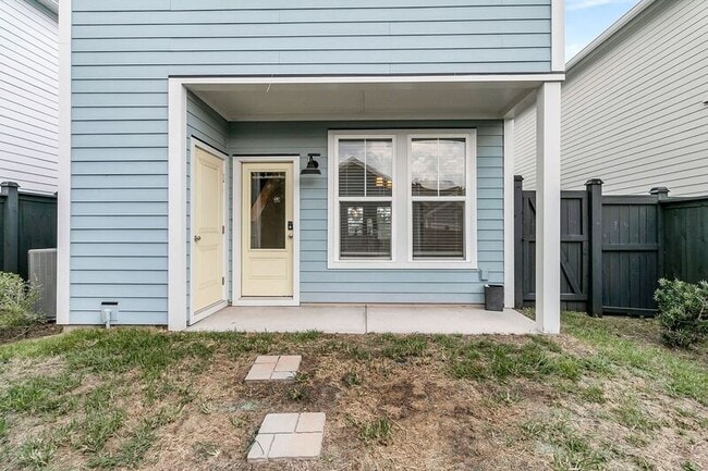 Building Photo - 313 Baritone Rd