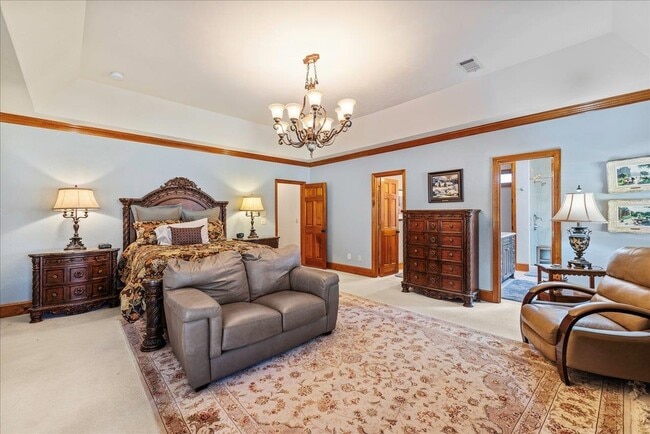 Building Photo - 9027 Winged Foot Dr