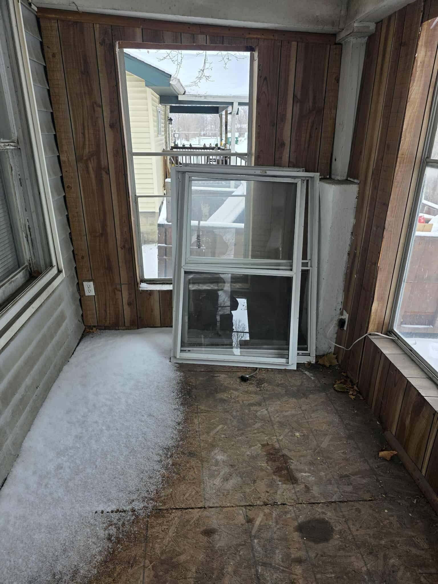 Building Photo - 1180 E Mueller Ave