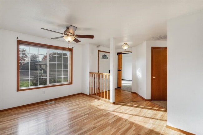 Building Photo - 3133 19th Ave SE