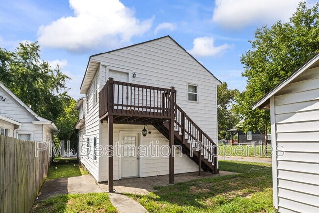 Building Photo - 343 Cambridge St