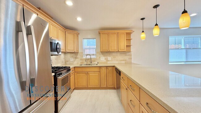 Building Photo - Alcatraz Ave. 1264-1268 (Call owner for al...
