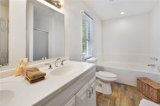 Building Photo - 310 Glenwood Ave SE