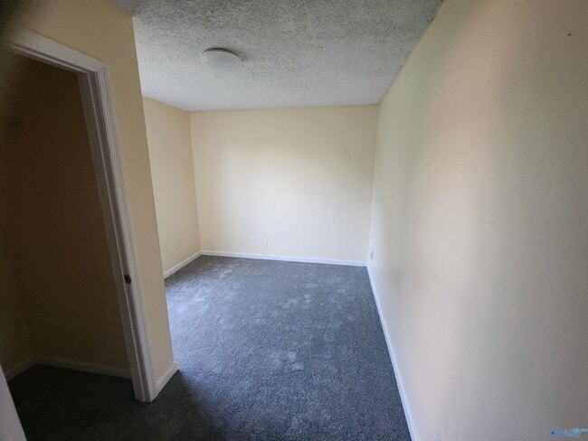 Building Photo - 109 Brenna Ln