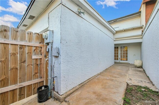 Building Photo - 3121 S Casa Linda St