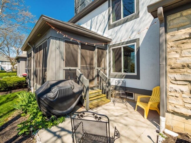 Building Photo - 6985 Muirfield Dr