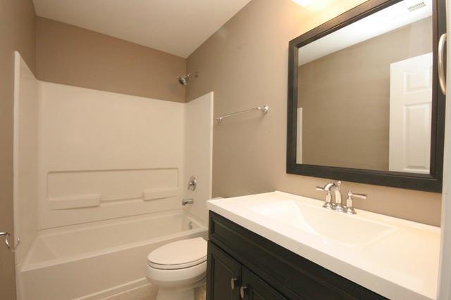 Building Photo - 133 Willey St