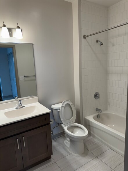 Building Photo - 2317 Huntington Ave