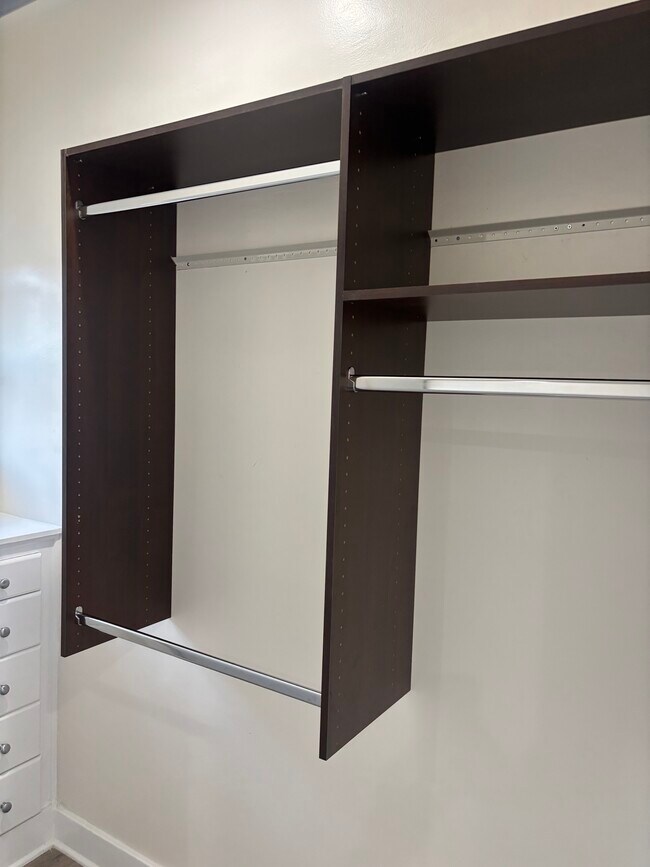 Closet Organizer - 1248 S Rimpau Blvd