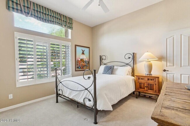 Building Photo - 11411 E Sweetwater Ave