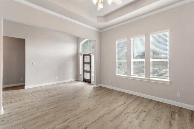 Building Photo - 1524 N Blue Bonnet Ln