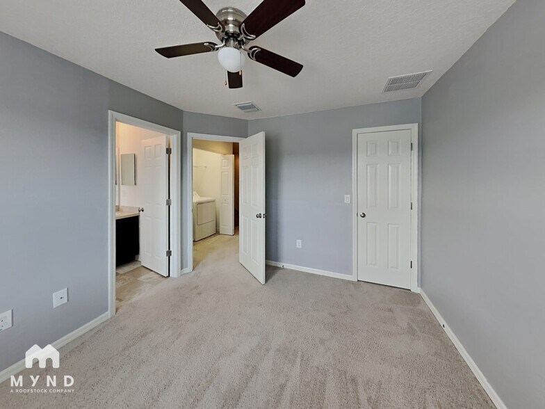Building Photo - 7043 Spotted Deer Pl