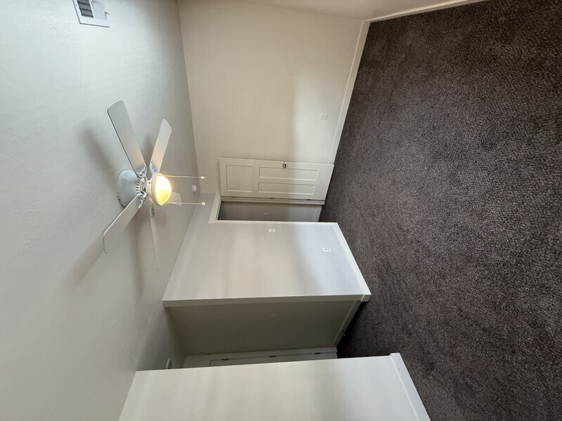Building Photo - 671 N 30 E