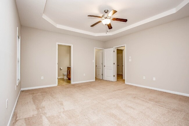 Building Photo - 3 Bedroom 2 Bathroom Nest in Raeford