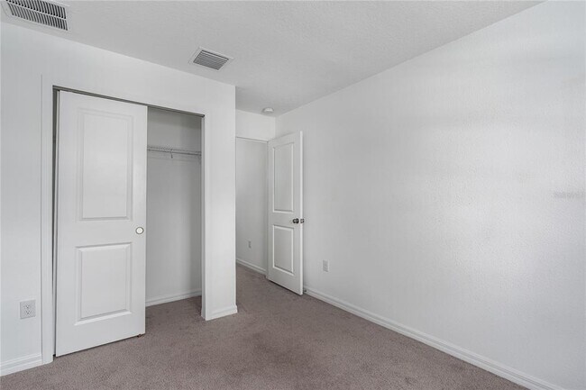 Building Photo - 6344 Willowside St