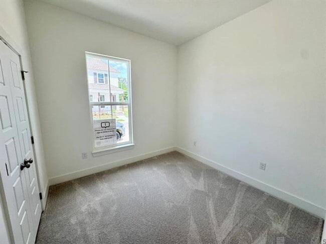 Building Photo - Brand new 3 bedroom, 2 bath town home!$500 off first month with 30 day move in**