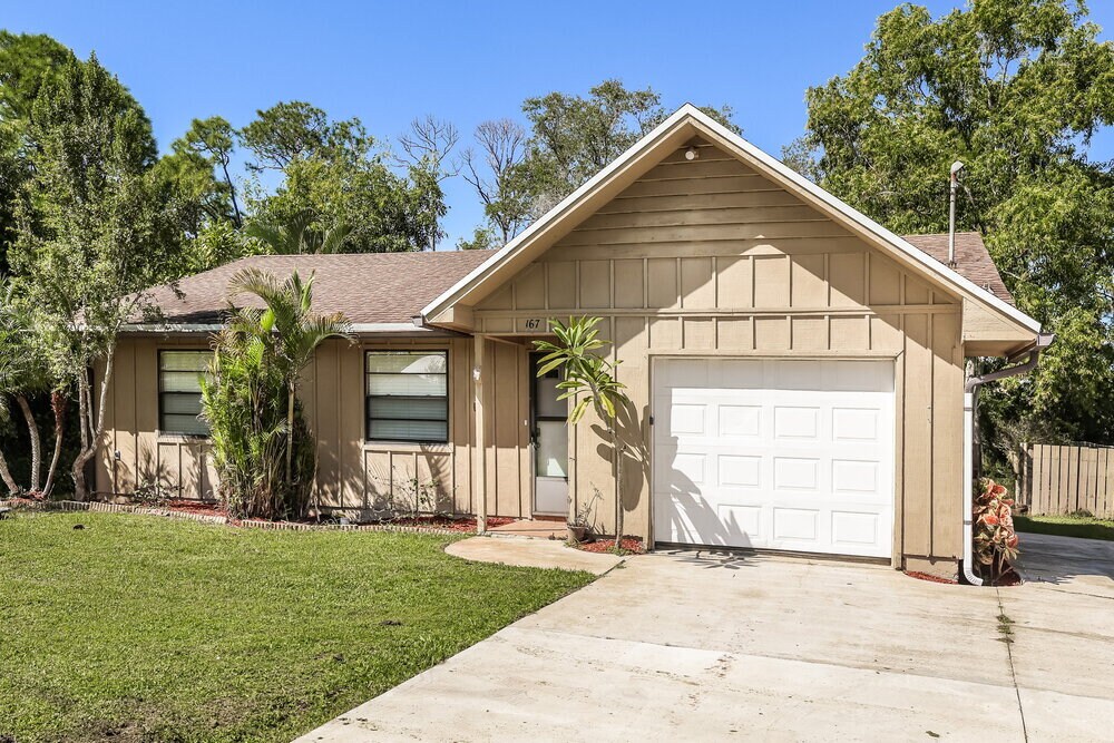 Building Photo - 167 NE Twylite Terrace