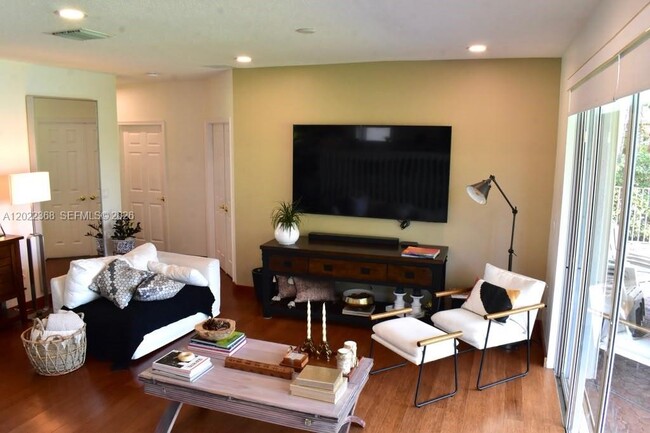 Building Photo - 5273 SW 158th Ave