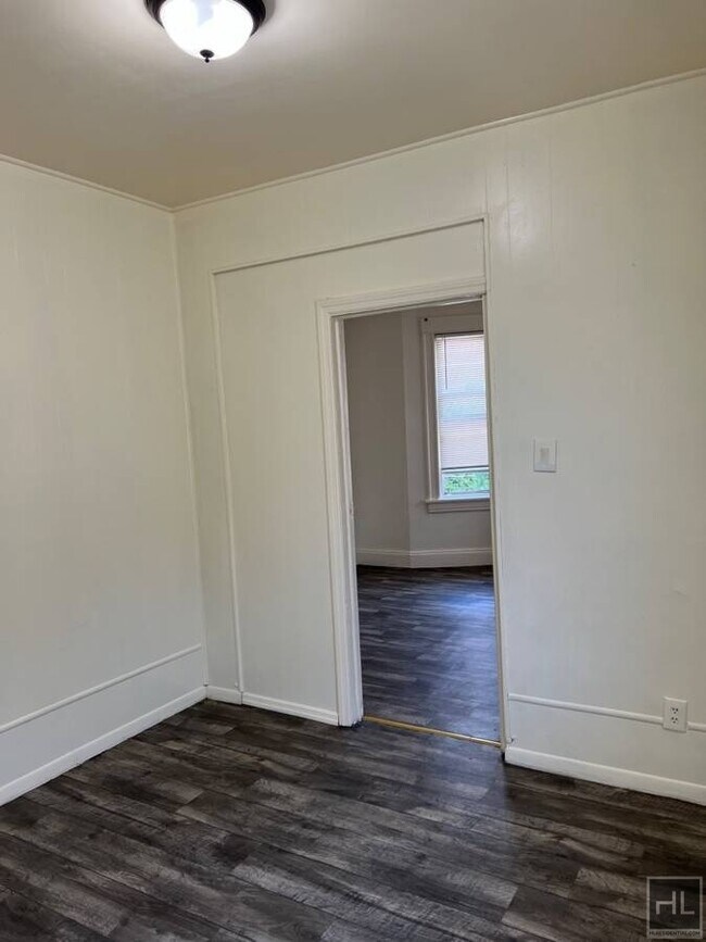 Building Photo - CEDAR STREET